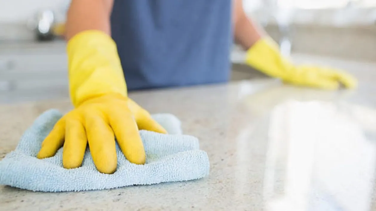 Cleaning a Quartz Worktop